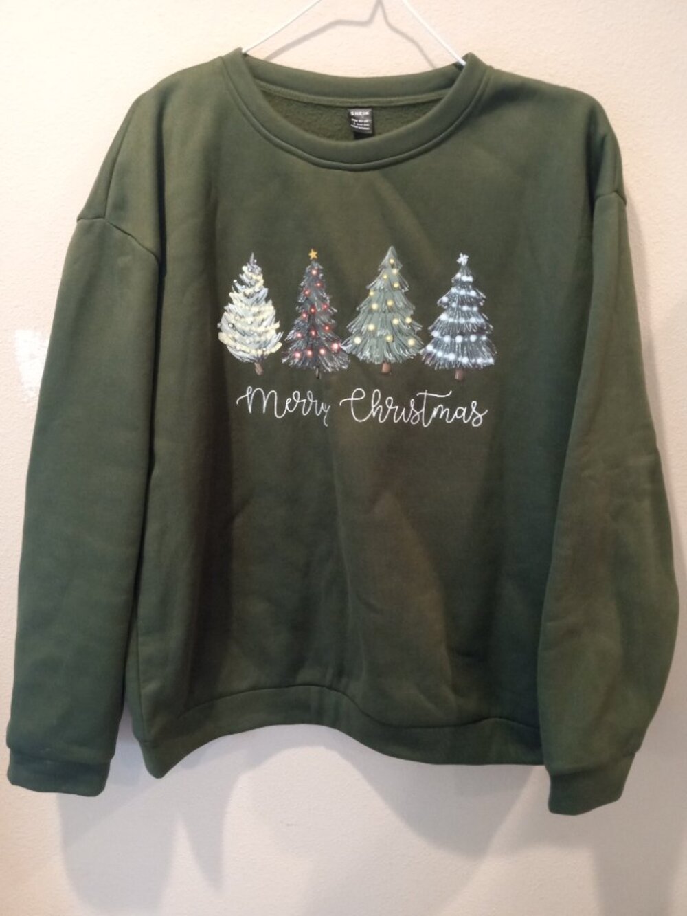 Shein Merry Christmas Green Christmas Tree Crewneck Size Large